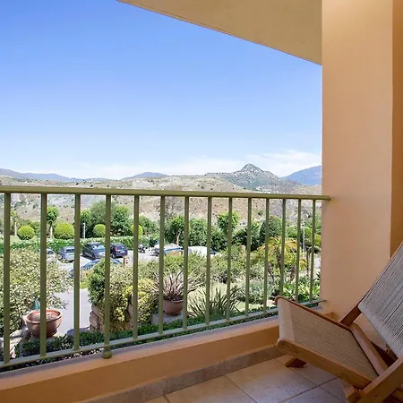 Genteel Flamingos Golf Apartment Estepona
