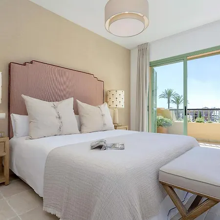 Genteel Flamingos Golf Apartment Estepona